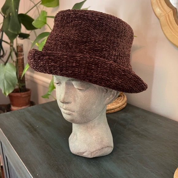 Accessories - Nordstrom made in Italy Brown Chenille type hat for women.